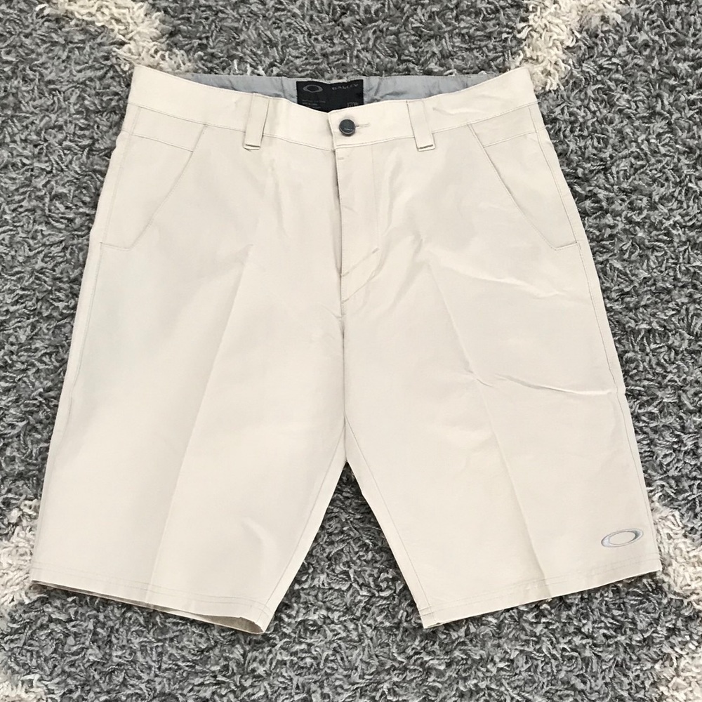 Oakley Shorts Men’s 33W EUC